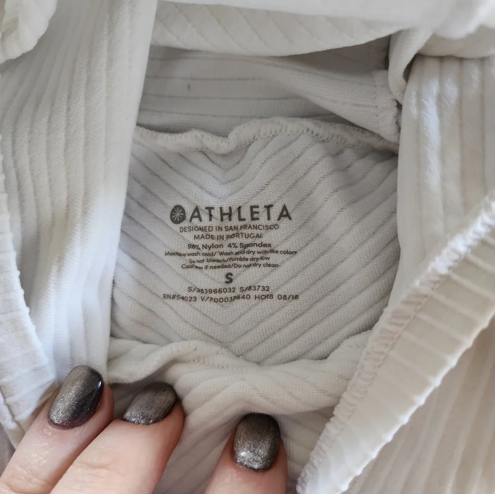 Athleta Flurry hoodie- bright white size Small - Picture 5 of 5